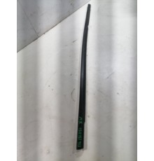 Уплотнитель стекла передний левый (наружный)