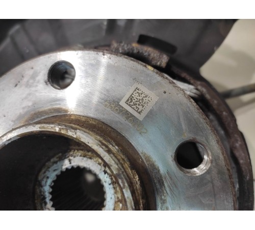 Поворотный кулак (задний, левый)