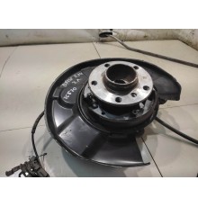 Поворотный кулак (задний, левый)