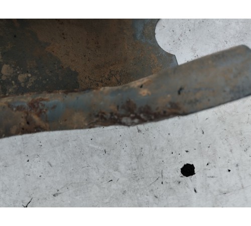 Кронштейн рамы передний поперечный