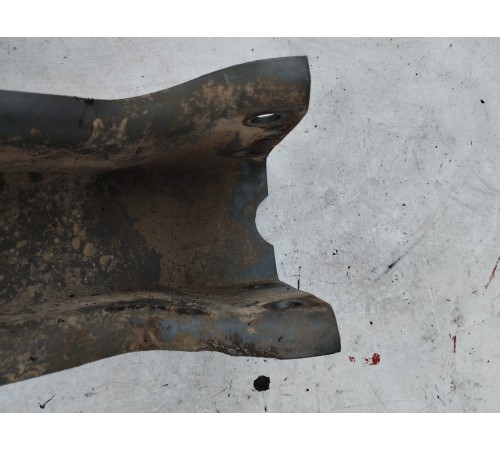 Кронштейн рамы передний поперечный