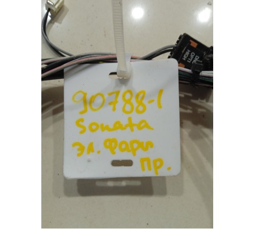 Электропроводка фары передняя правая