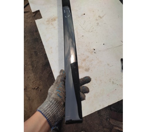 Молдинг крыши(правый)