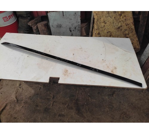 Молдинг крыши(правый)