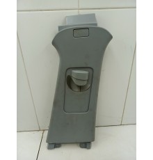 Обшивка центральной стойки правая верхняя