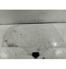 Стекло двери заднее правое