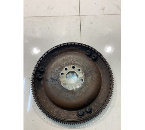 Маховик двигателя