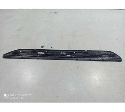 Накладка порога (передняя левая)