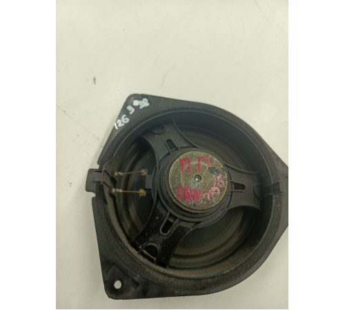 Динамик двери передний правый