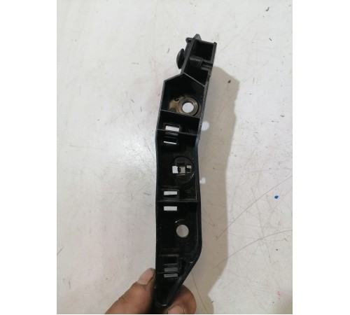 Кронштейн бампера левый