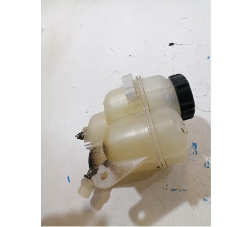 Бачок расширительный