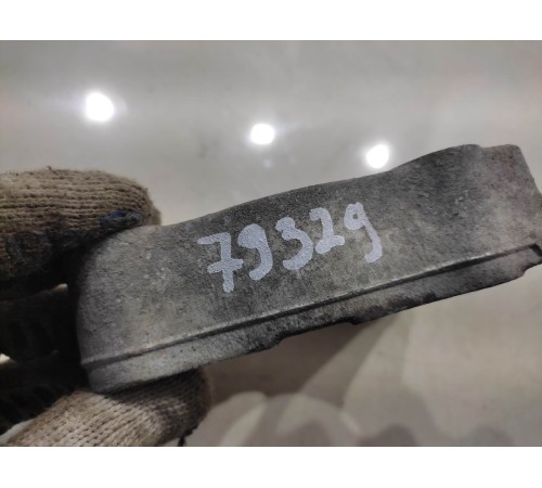 Поворотный кулак (задний, правый)