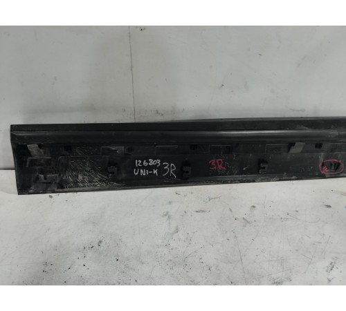 Накладка двери задняя правая