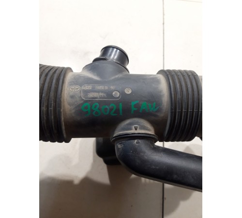 Патрубок воздушного фильтра