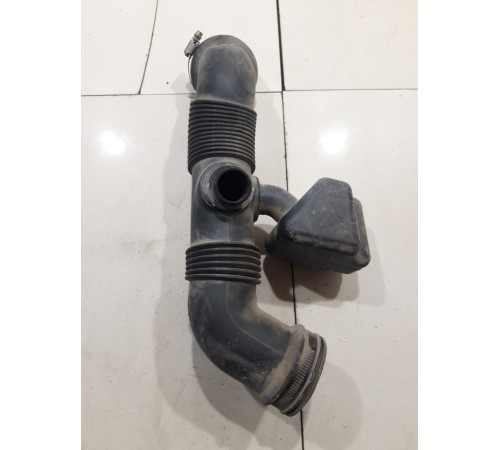 Патрубок воздушного фильтра