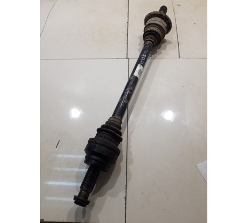 Привод (полуось) (задний, левый)