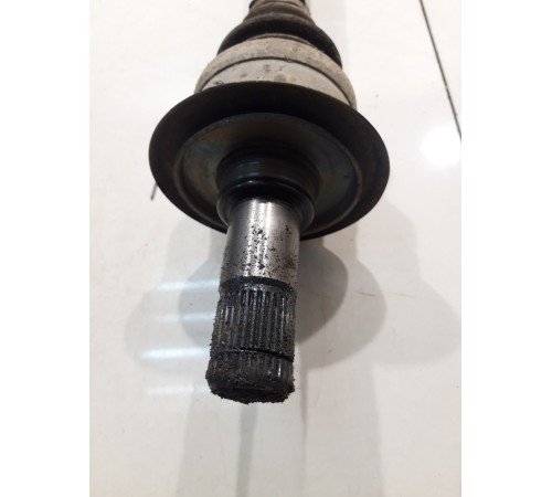 Привод (полуось) (задний, левый)