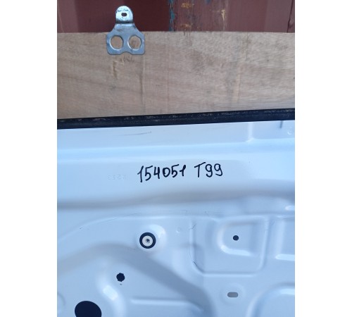 Дверь задняя правая