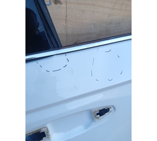 Дверь задняя правая