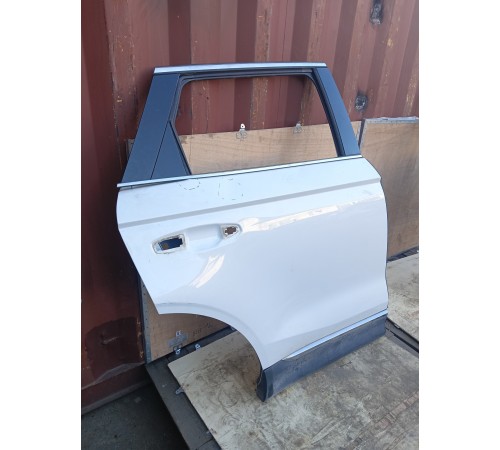 Дверь задняя правая