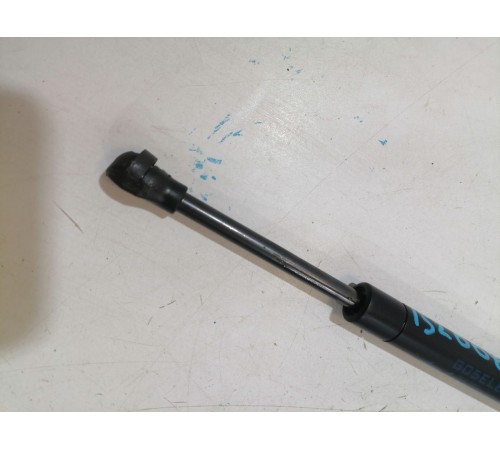 Амортизатор пола багажника