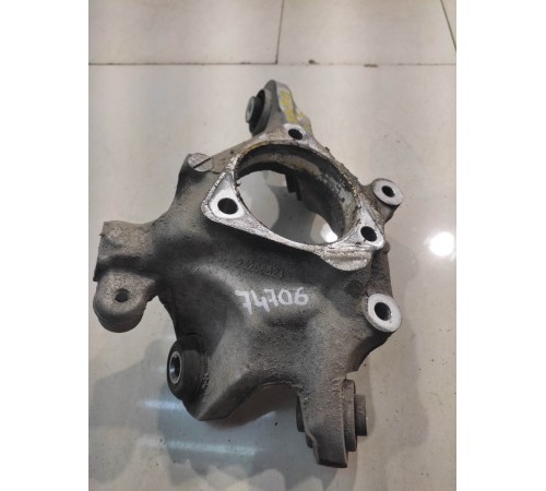 Кулак поворотный (задний, левый)