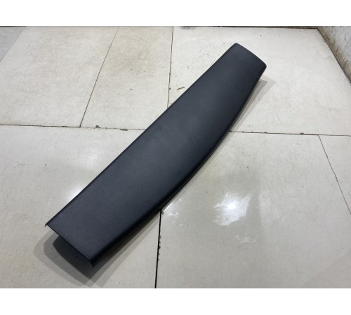 Накладка крышки багажника