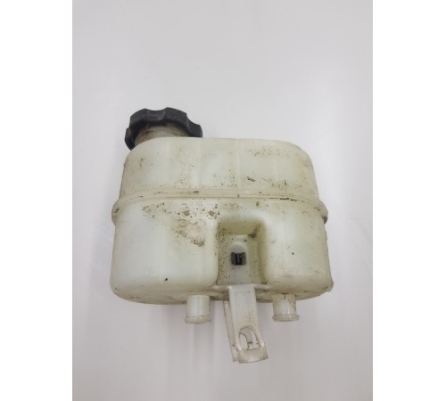 Бачок тормозной жидкости