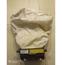 Подушка безопасности пассажира(в торпедо)