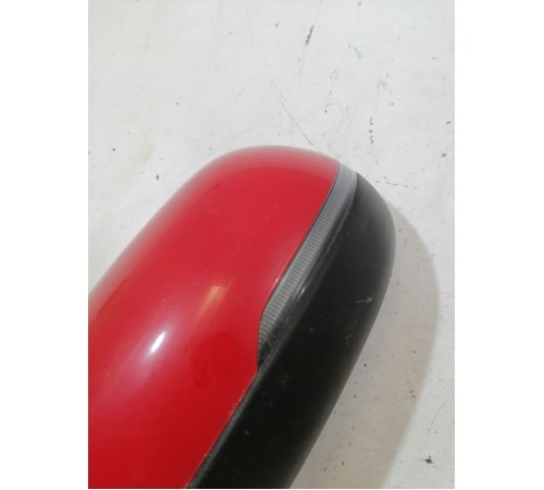 Зеркало боковое левое