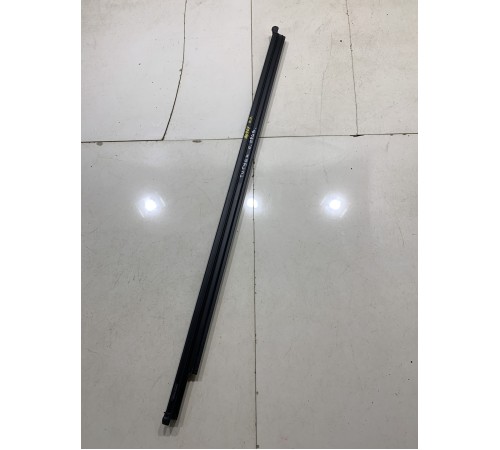 Уплотнитель стекла (передний правый наружный)