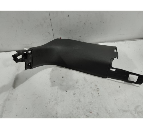 Обшивка стойки передняя правая