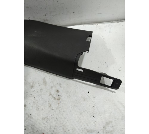 Обшивка стойки передняя правая