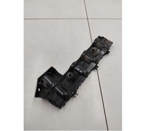 Кронштейн заднего бампера правый