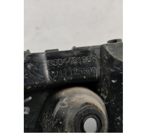 Кронштейн заднего бампера правый