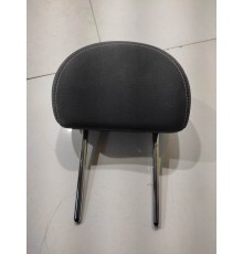 Подголовник (задний)