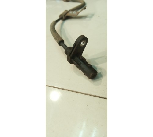 Датчик ABS (задний, правый)