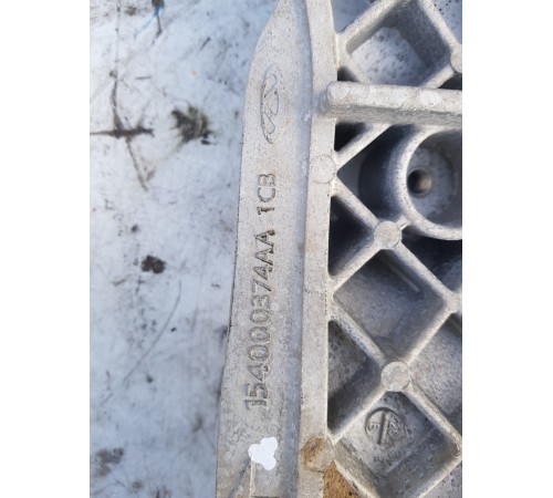 Кронштейн карданного вала