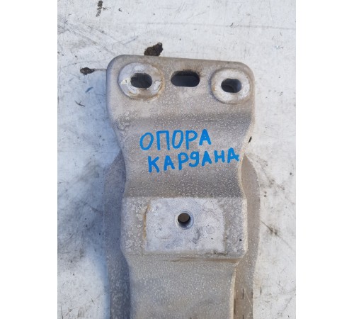 Кронштейн карданного вала