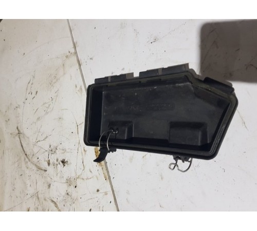 Крышка блока предохранителей