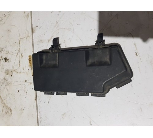 Крышка блока предохранителей