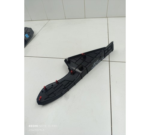 Накладка торпедо боковая правая