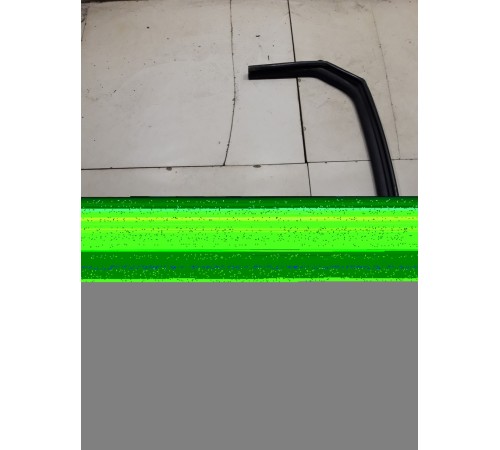 Уплотнитель стекла двери (задний правый)