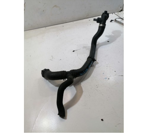 Патрубок системы охлаждения