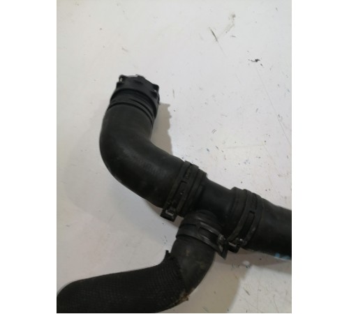 Патрубок системы охлаждения