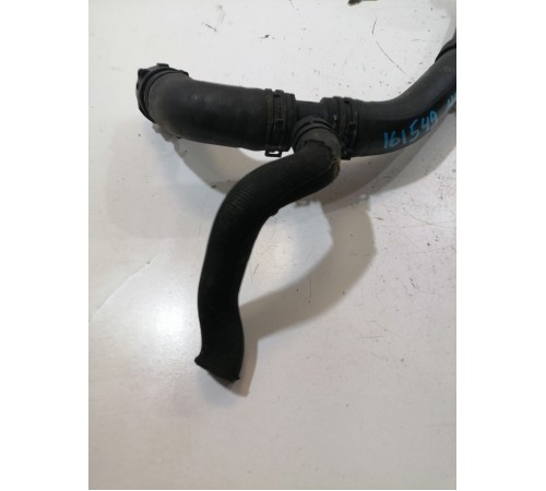 Патрубок системы охлаждения