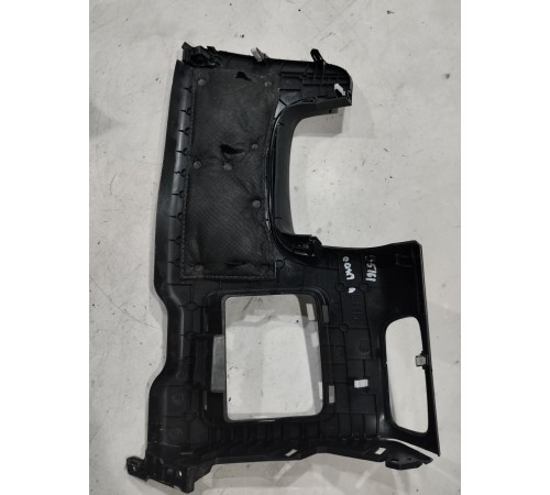 Накладка торпедо левая