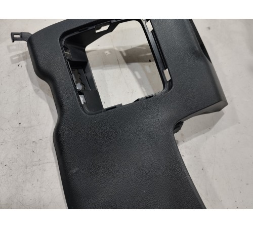 Накладка торпедо левая