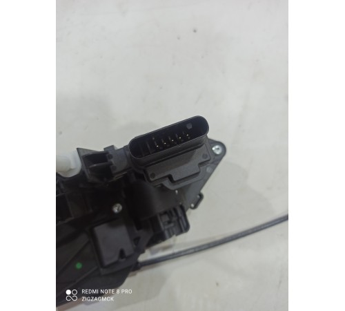 Замок двери (передний левый)