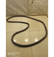Уплотнитель двери(задний правый)